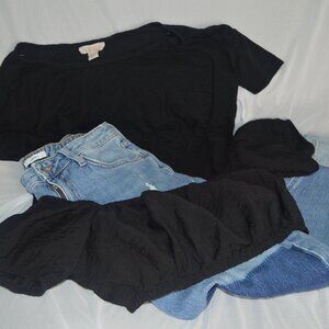Forever 21 jeans and 2 shirts size small